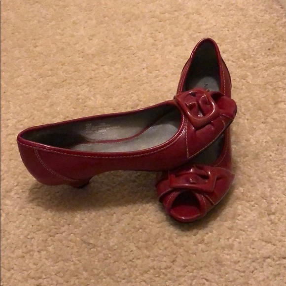 Nine West Heels - Picture 1 of 3